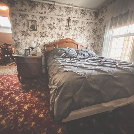 Lizzie Borden House Bed & Breakfast Fall River Bagian luar foto