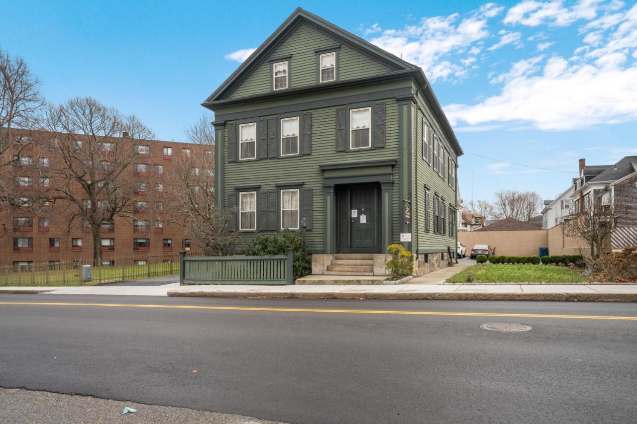 Lizzie Borden House Bed & Breakfast Fall River Bagian luar foto